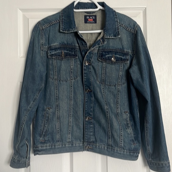 Boys jean jacket from Children’s place - Picture 1 of 10
